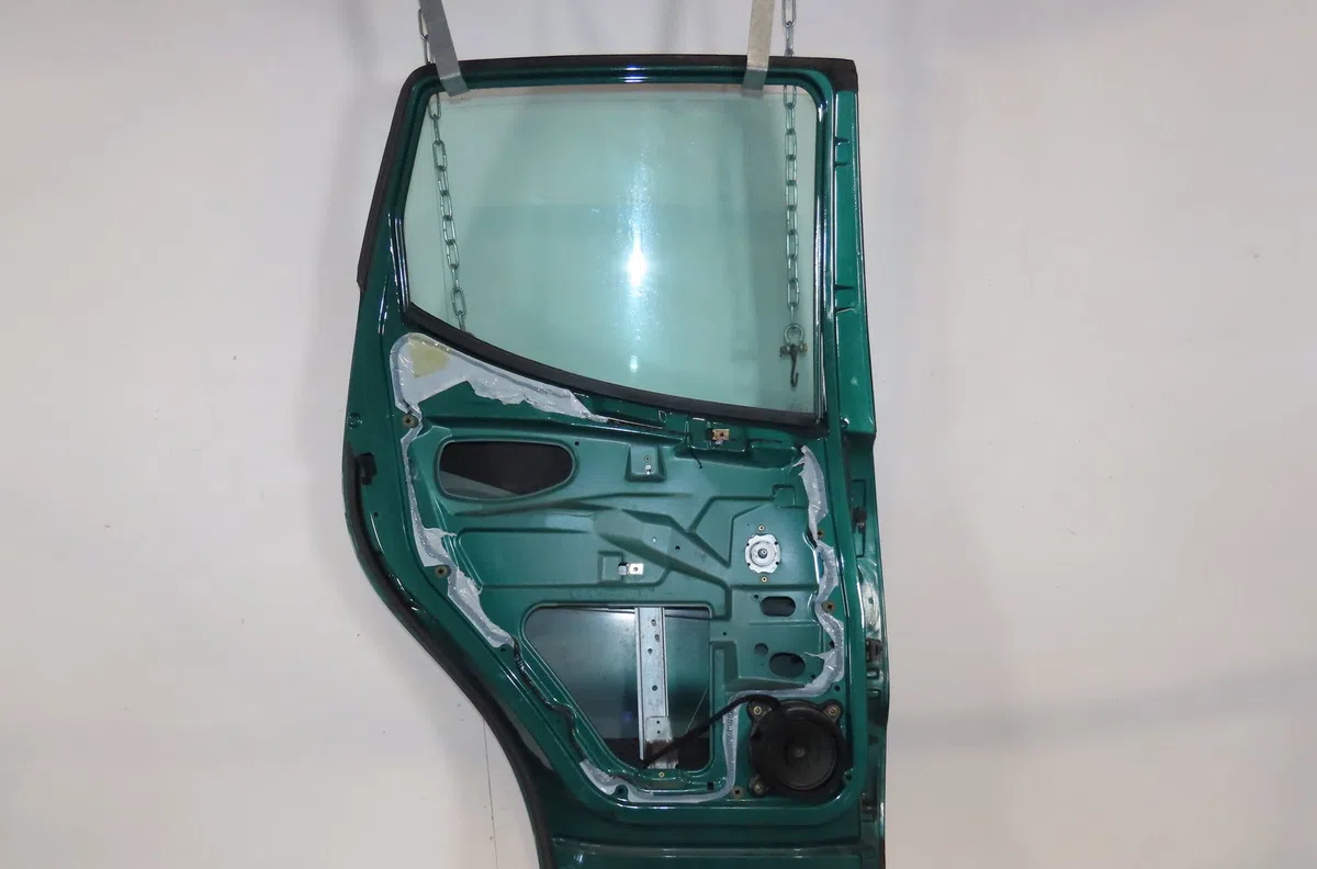 Porte arrière gauche Mercedes-benz CLASSE A (W168) A 160 (168.033, 168.133) (1997-2004) occasion