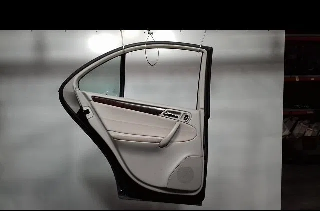Porte arrière gauche Mercedes-benz CLASSE C (W203) C 220 cdi (203.008) (2003-2007) occasion