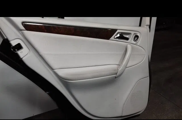 Porte arrière gauche Mercedes-benz CLASSE C (W203) C 220 cdi (203.008) (2003-2007) occasion