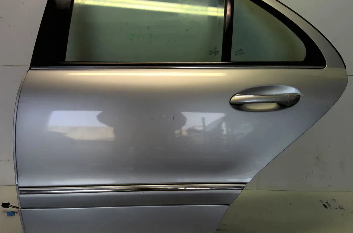 Porte arrière gauche Mercedes-benz CLASSE C (W203) C 220 cdi (203.008) (2003-2007) occasion