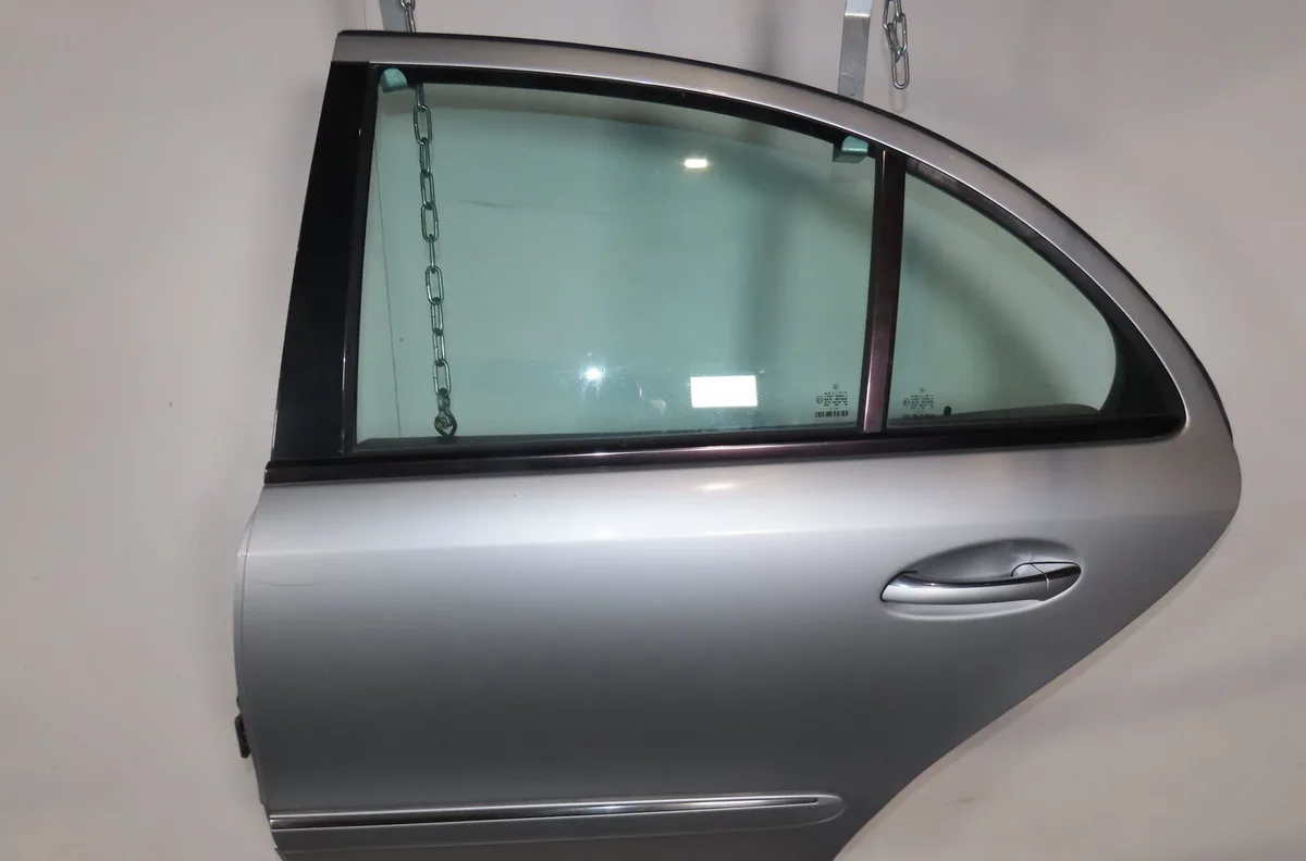 Porte arrière gauche Mercedes-benz CLASSE E (W211) E 200 cdi (211.004) (2002-2008) occasion