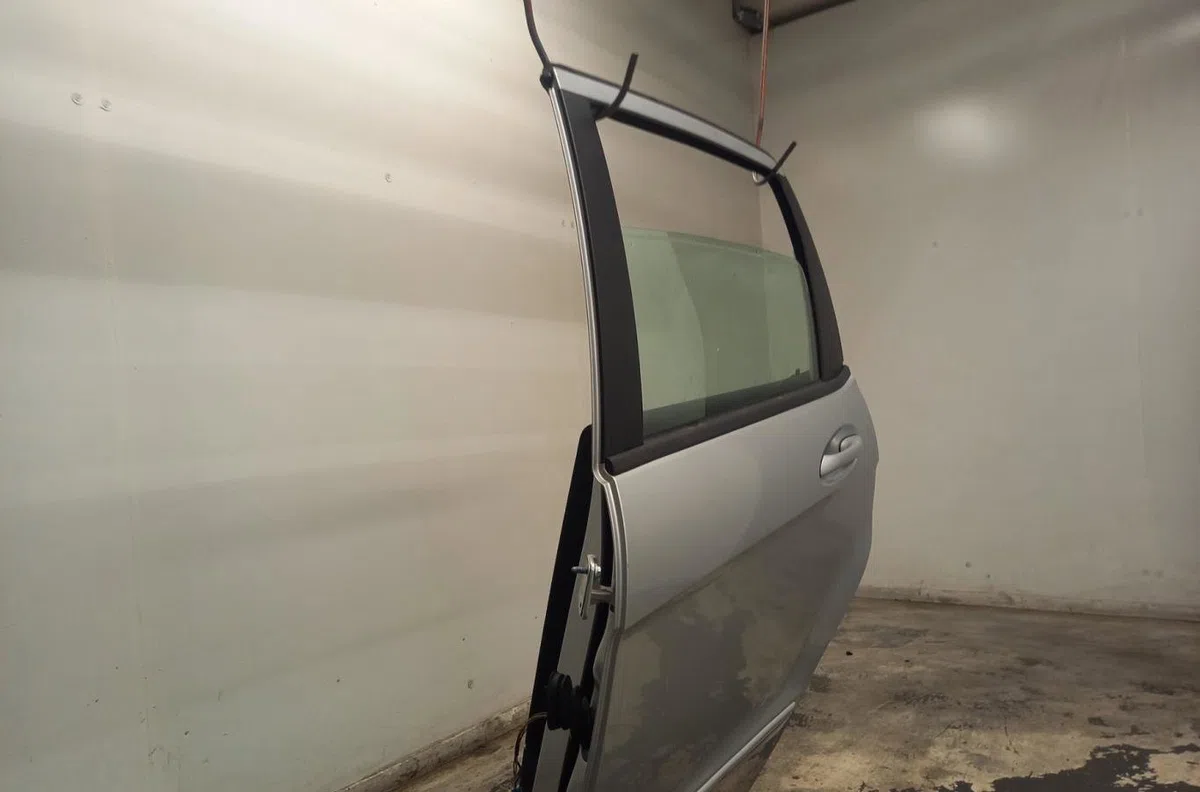 Porte arrière gauche MERCEDES CLASSE A 169 PHASE 1 occasion