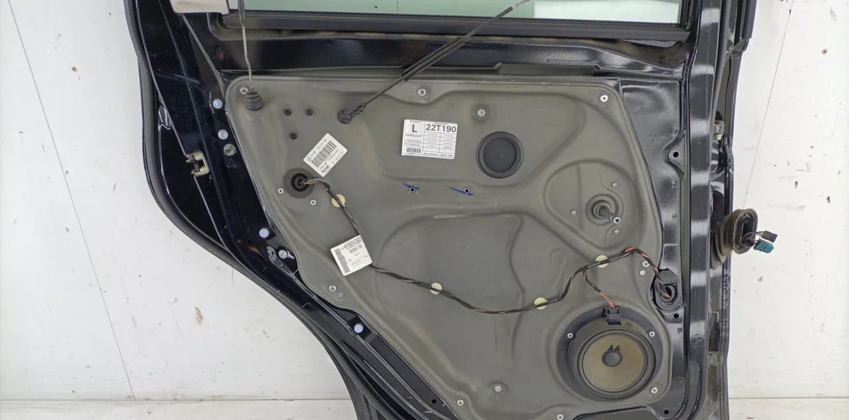 Porte arrière gauche MERCEDES CLASSE A 169 PHASE 1 occasion
