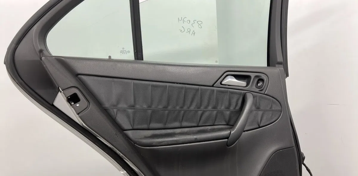 Porte arrière gauche MERCEDES CLASSE C 203 PHASE 2 occasion