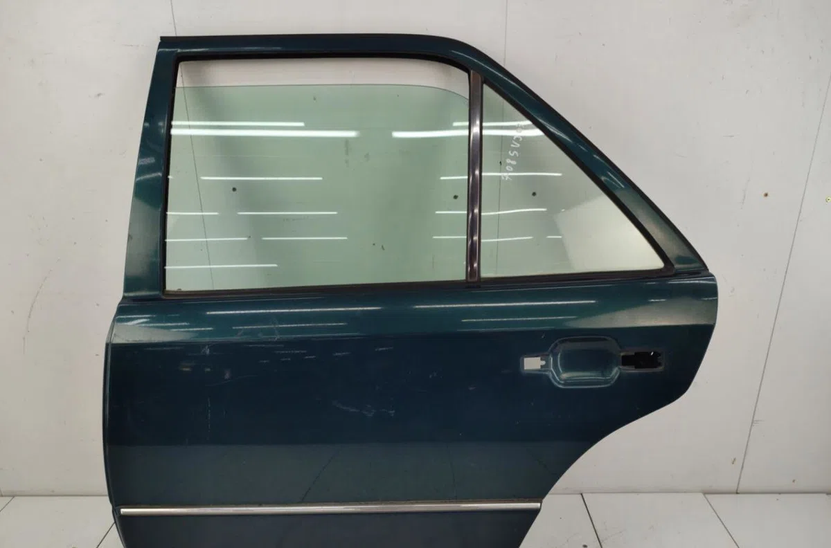 Porte arrière gauche MERCEDES CLASSE E 124 PHASE 2 occasion