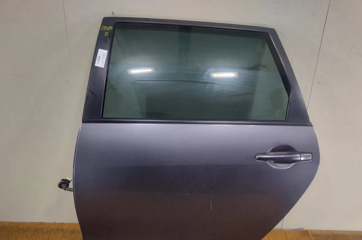 Porte arrière gauche MITSUBISHI GRANDIS GRANDIS occasion
