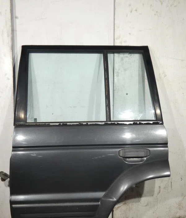 Porte arrière gauche MITSUBISHI PAJERO 2 PHASE 1 occasion