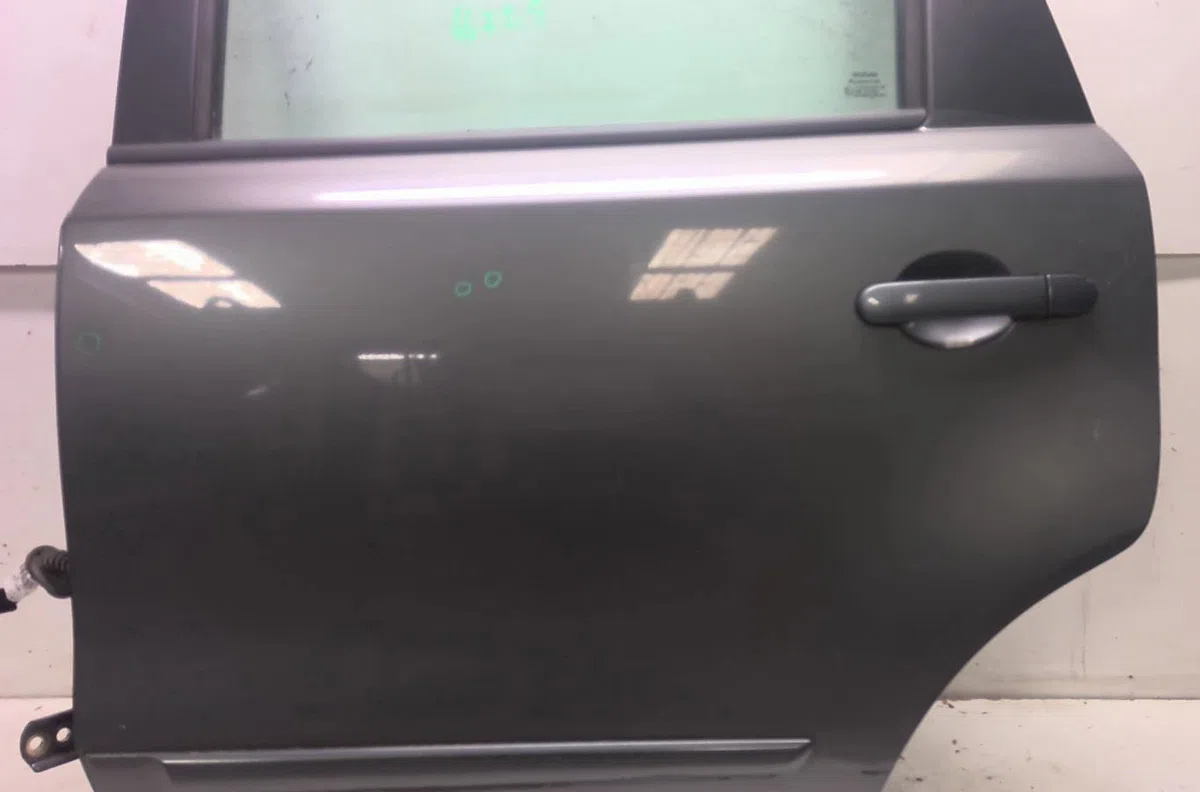 Porte arrière gauche Nissan NOTE (E11, NE11) 1.4 (2006-2012) occasion