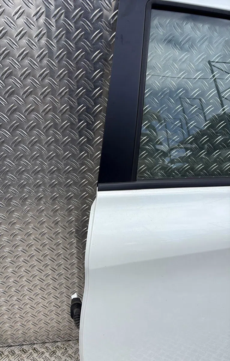 Porte arrière gauche Nissan NOTE (E12) 1.2 (2013) occasion
