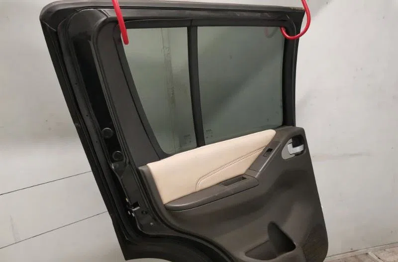 Porte arrière gauche NISSAN PATHFINDER 2 PHASE 2 occasion