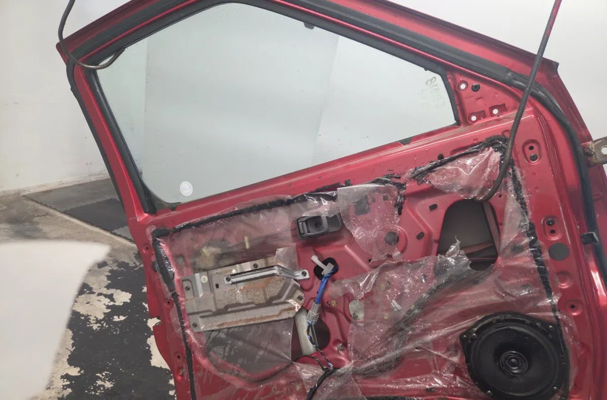 Porte arrière gauche NISSAN PICK-UP 3 PHASE 2 occasion