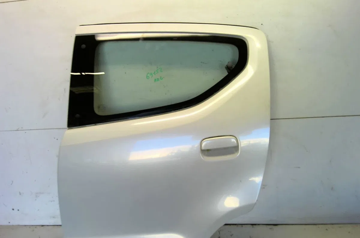 Porte arrière gauche Nissan PIXO (UA0) 1.0 (2009) 5 portes occasion