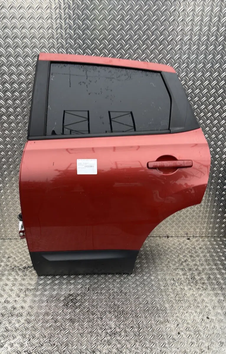 Porte arrière gauche Nissan QASHQAI - QASHQAI 2 I (J10, NJ10, JJ10E) 2.0 traction intégrale (2007-2013) occasion