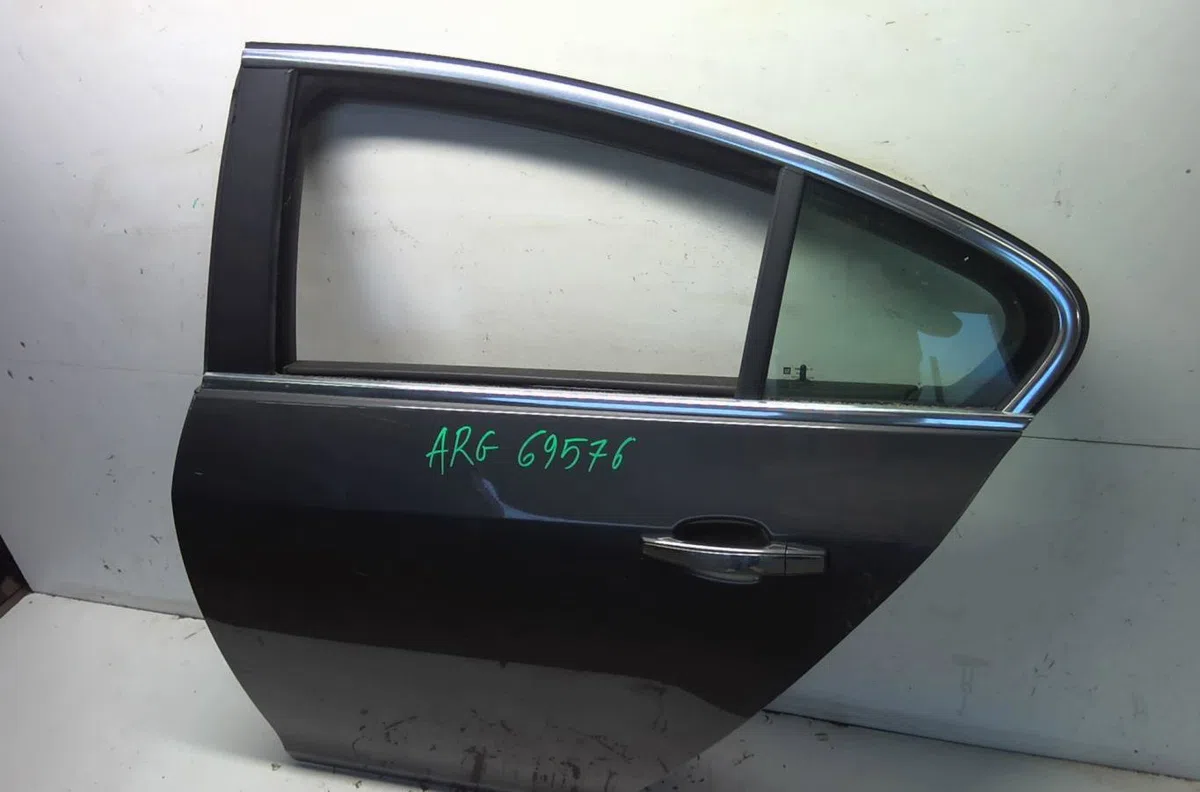 Porte arrière gauche Opel INSIGNIA A (G09) 2.0 cdti (68) (2008-2017) occasion