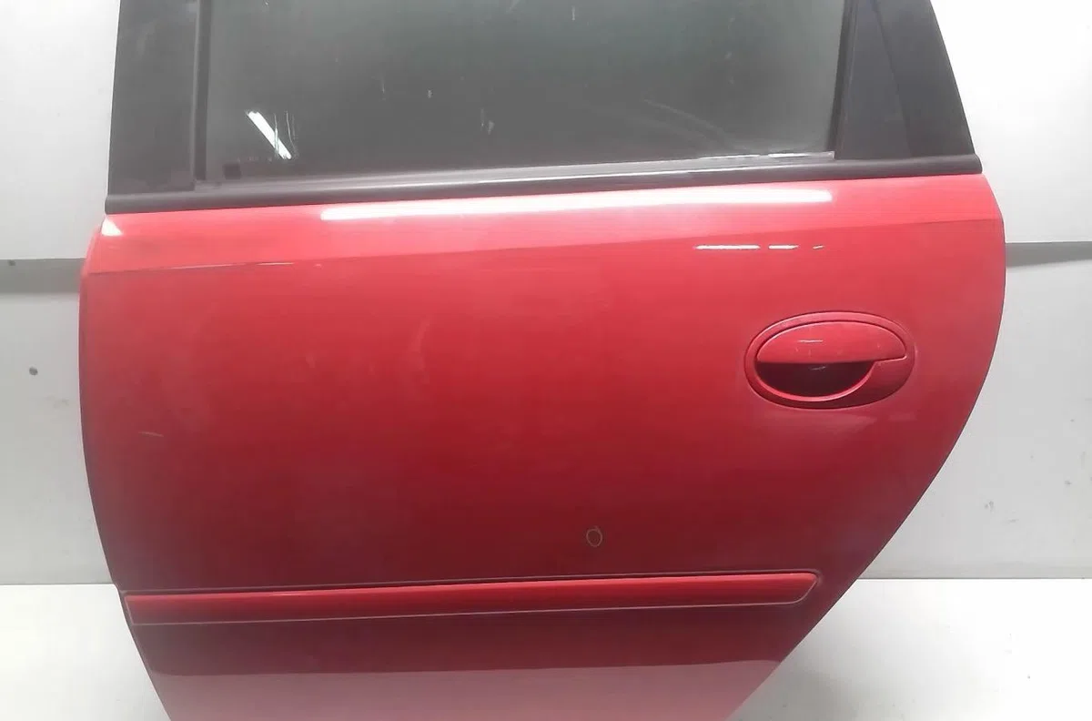 Porte arrière gauche Opel MERIVA A Monospace (X03) 1.4 16v twinport (e75) (2004-2010) occasion