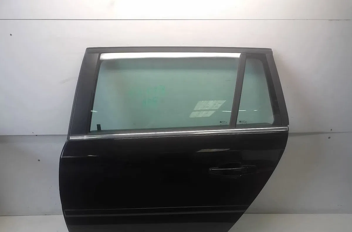 Porte arrière gauche Opel VECTRA C Break (Z02) 1.9 cdti (f35) (2004-2009) occasion