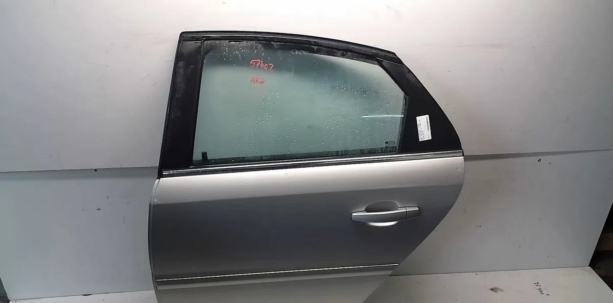 Porte arrière gauche Opel VECTRA C GTS (Z02) 1.9 cdti (f68) (2004-2009) occasion
