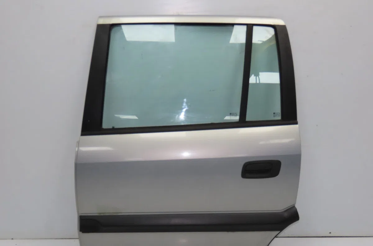 Porte arrière gauche Opel ZAFIRA A Monospace (T98) 2.0 di 16v (f75) (1999-2005) 5 portes occasion