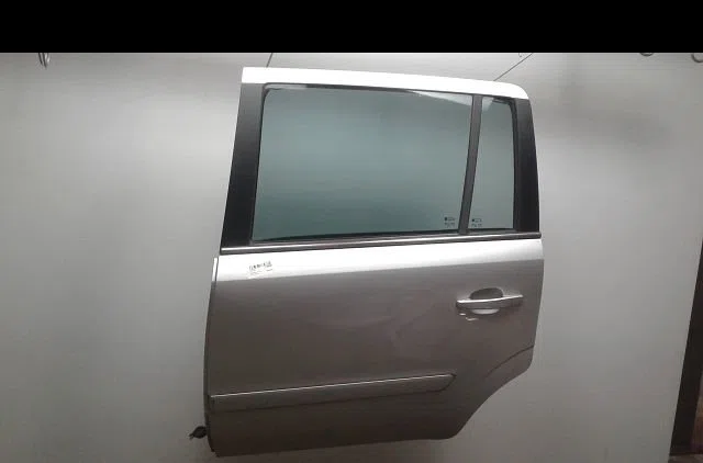 Porte arrière gauche Opel ZAFIRA - ZAFIRA FAMILY B (A05) 1.9 cdti (m75) (2005-2015) occasion