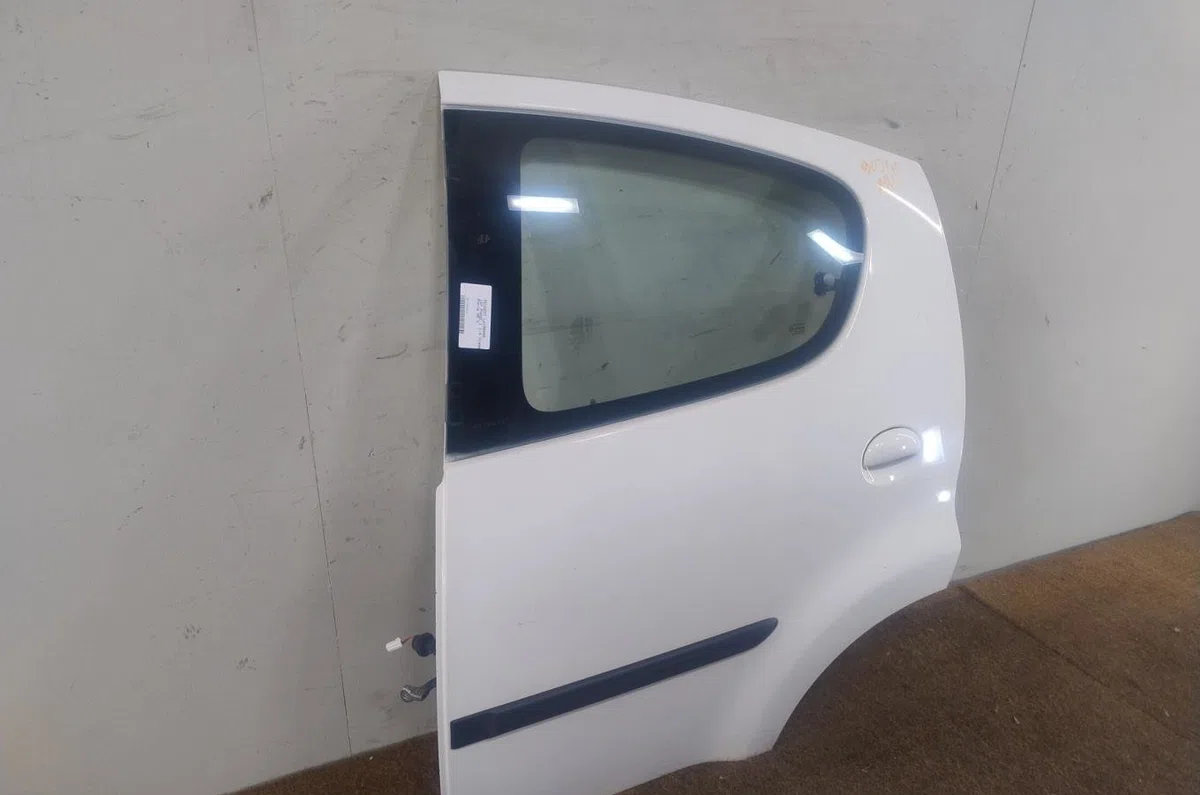 Porte arrière gauche PEUGEOT 107  107 PHASE 1 occasion