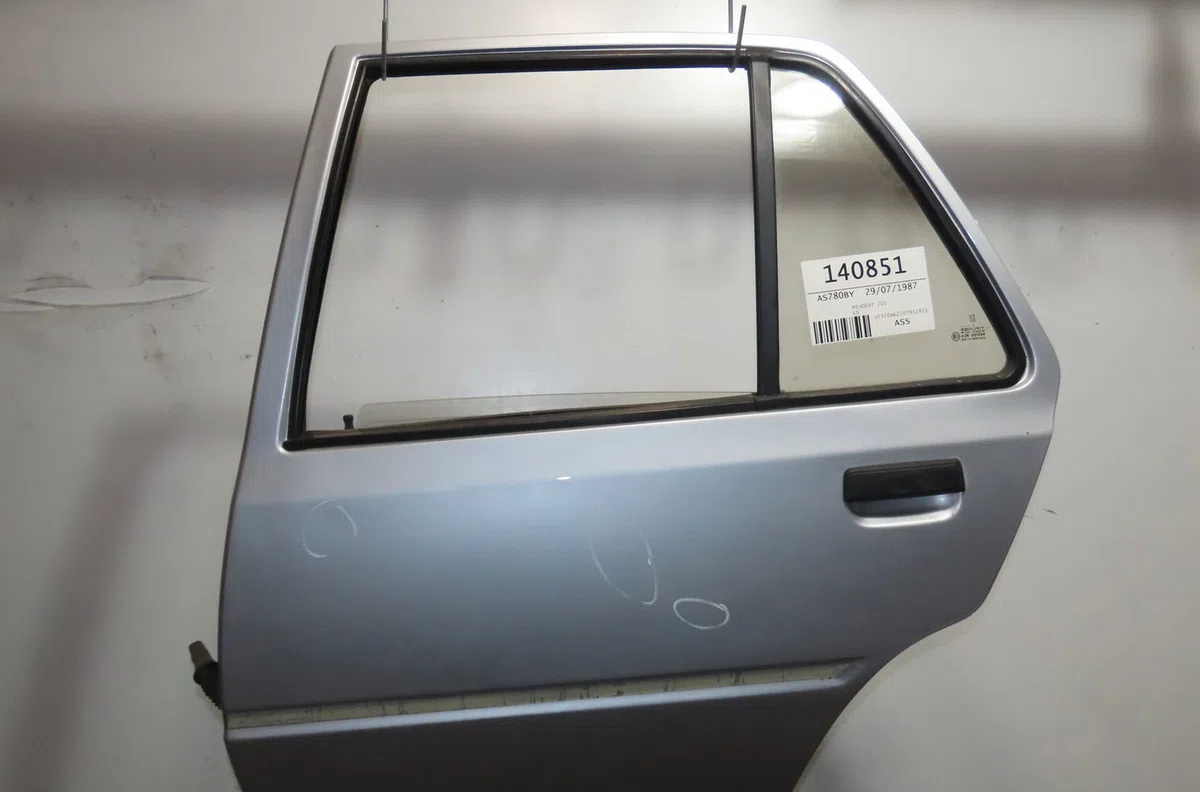 Porte arrière gauche Peugeot 205 II (20A-C) 1.4 (1988-1998) occasion