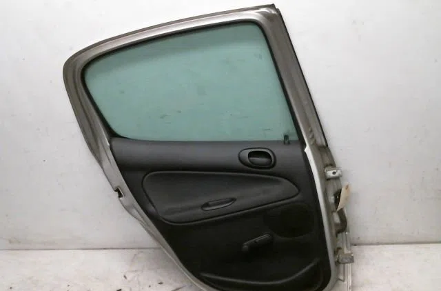 Porte arrière gauche PEUGEOT 206 occasion