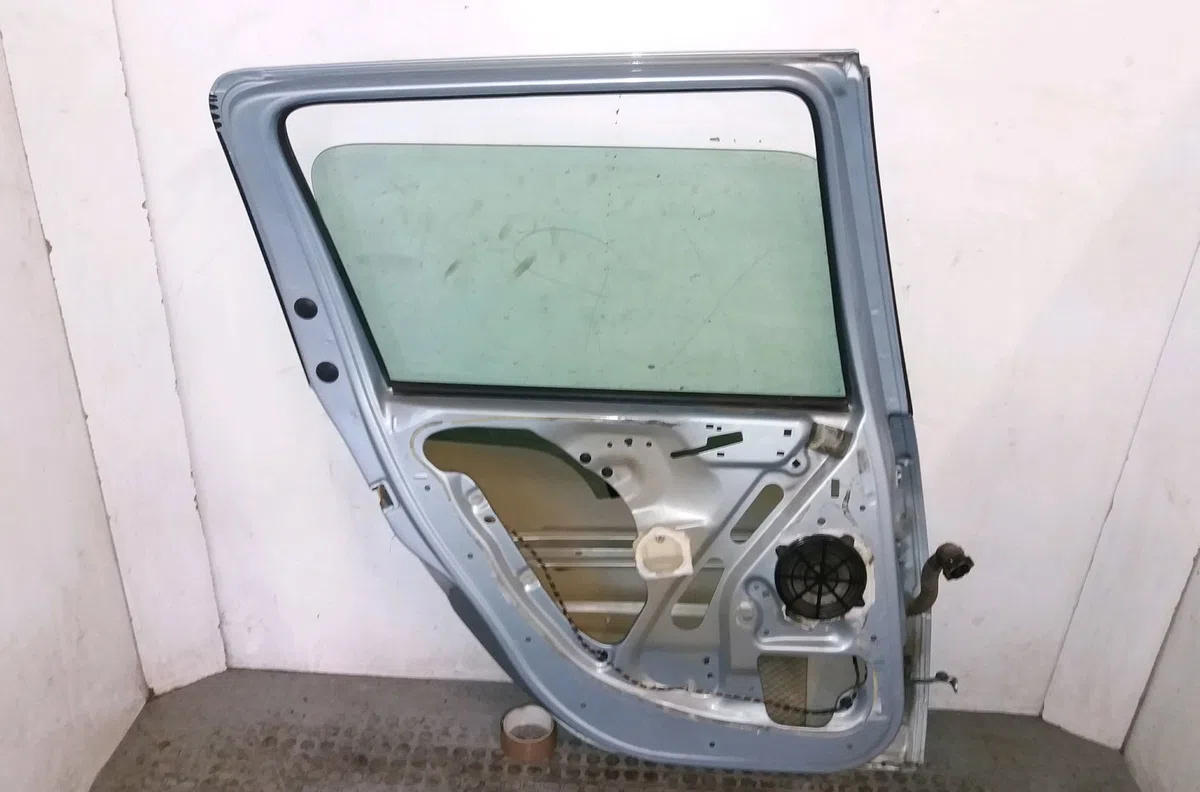 Porte arrière gauche Peugeot 206 SW (2E-K) 1.4 hdi (2002-2007) 5 portes occasion