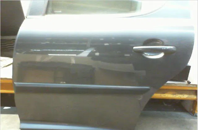 Porte arrière gauche PEUGEOT 207 1.4 HDI 70ch occasion