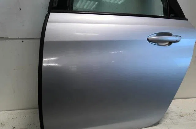 Porte arrière gauche Peugeot 308 SW II (LC_, LJ_, LR_, LX_, L4_) 1.6 hdi 92 (2014-2021) occasion