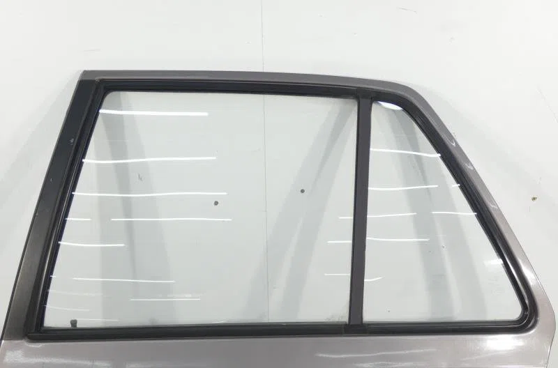 Porte arrière gauche PEUGEOT 309 PHASE 1 occasion