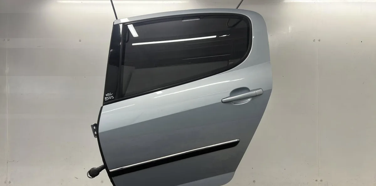 Porte arrière gauche PEUGEOT 407 PHASE 1 occasion