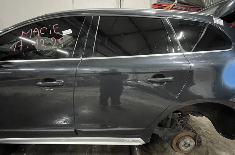 Porte arriere gauche pour VOLVO XC 60 1 PHASE 1