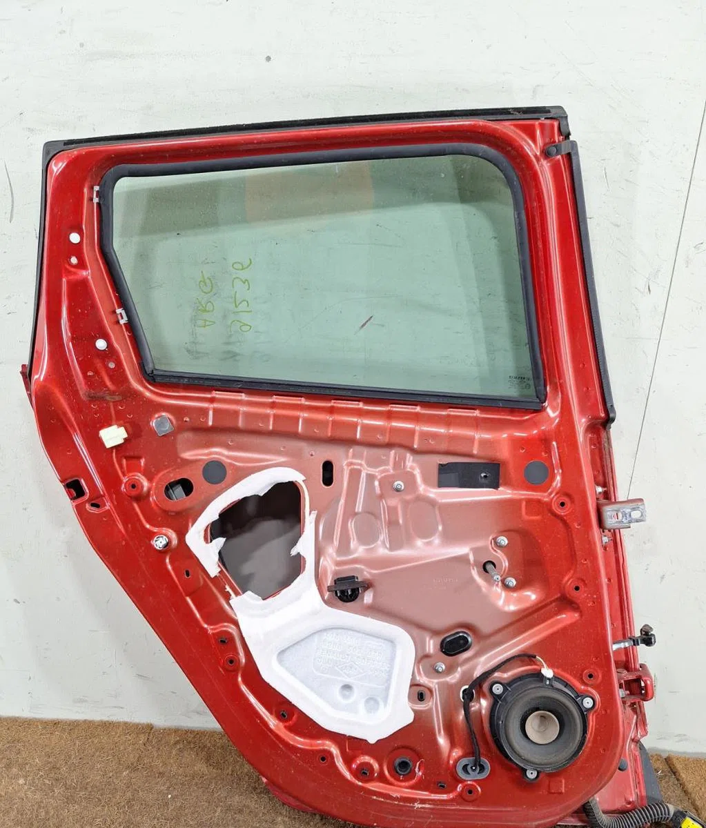 Porte arrière gauche RENAULT CLIO 4  CLIO 4 PHASE 1 BREAK occasion