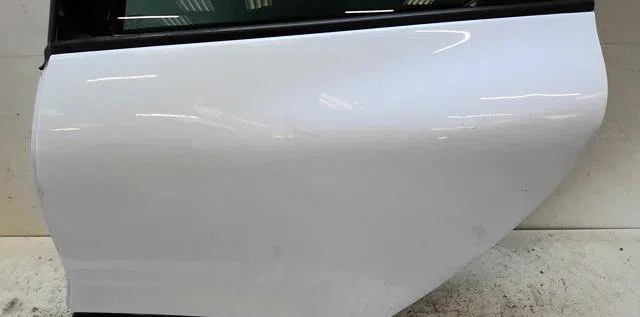 Porte arrière gauche RENAULT CLIO 4 PHASE 1 BREAK occasion