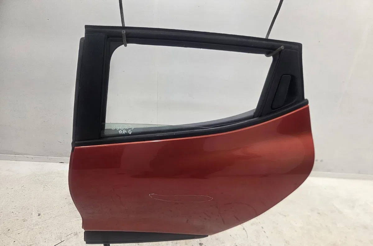 Porte arrière gauche RENAULT CLIO 4 PHASE 1 occasion
