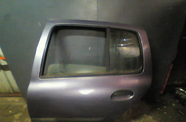 Porte arrière gauche Renault CLIO II (BB_, CB_) 1.9 d (b-cb0j) (2000-2001) 5 portes occasion
