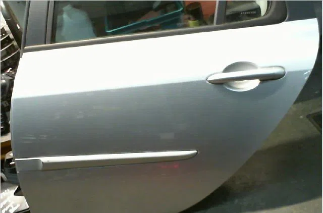 Porte arrière gauche Renault CLIO III Grandtour (KR0-1_) 1.2 16v (kr02, kr0j) (2008-2014) occasion