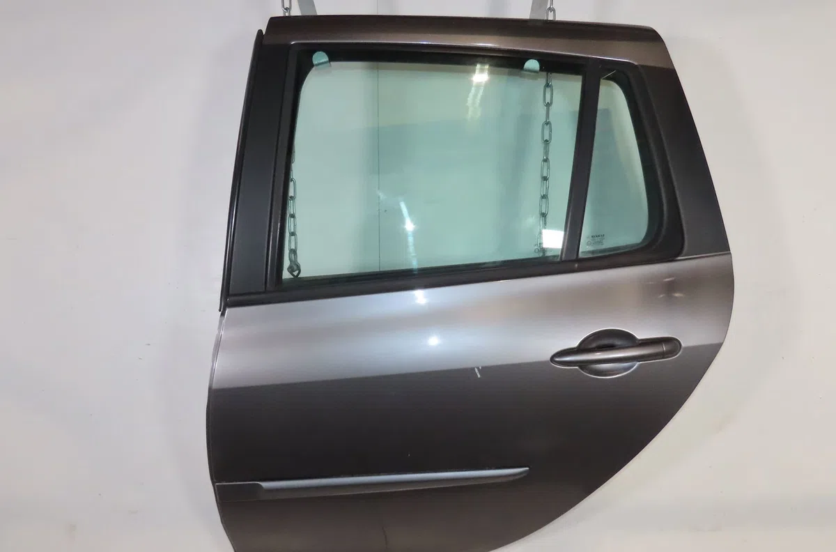 Porte arrière gauche Renault CLIO III Grandtour (KR0-1_) 1.5 dci (2010-2012) 5 portes occasion
