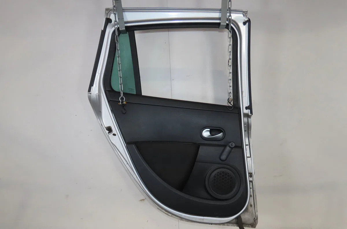Porte arrière gauche Renault CLIO III Grandtour (KR0-1_) 1.5 dci (kr0f) (2007-2012) 5 portes occasion