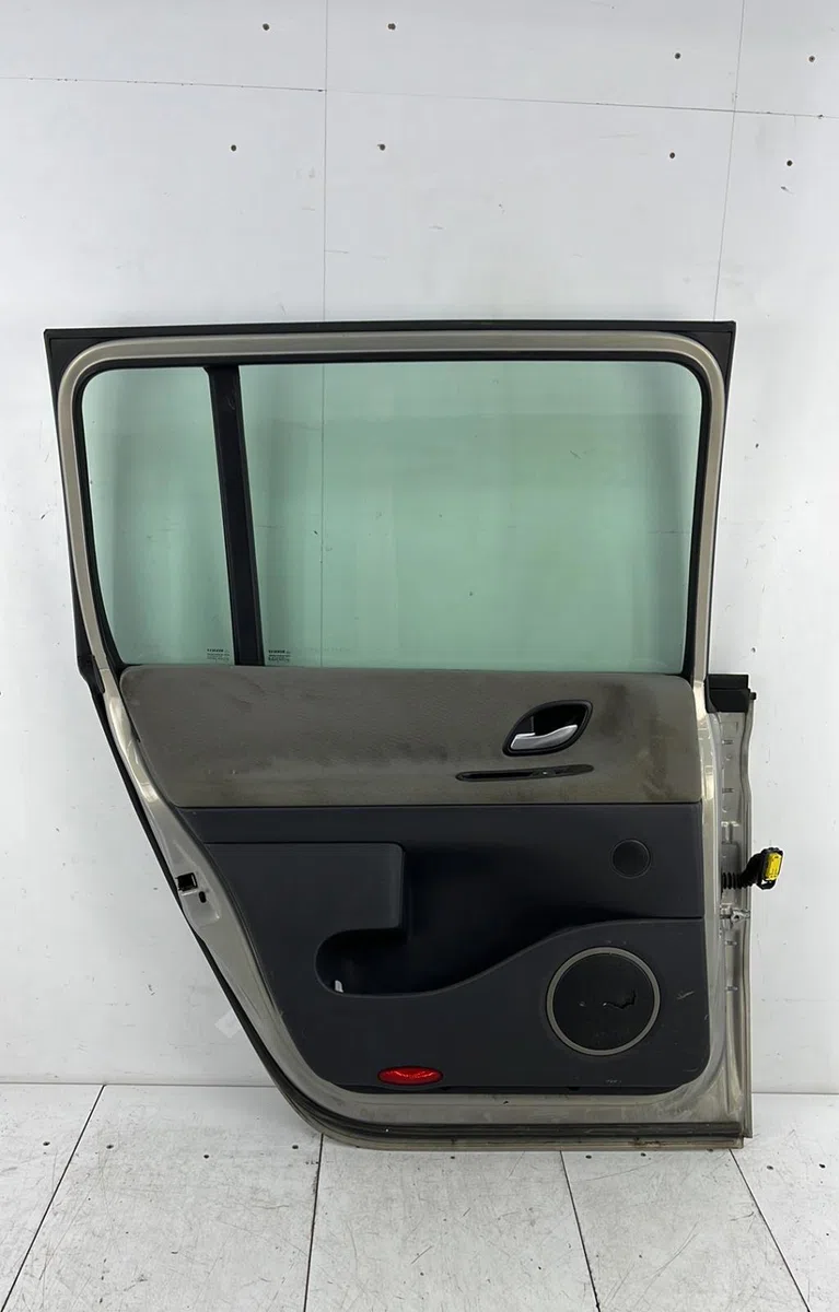 Porte arrière gauche RENAULT GRAND ESPACE 4 PHASE 1 occasion