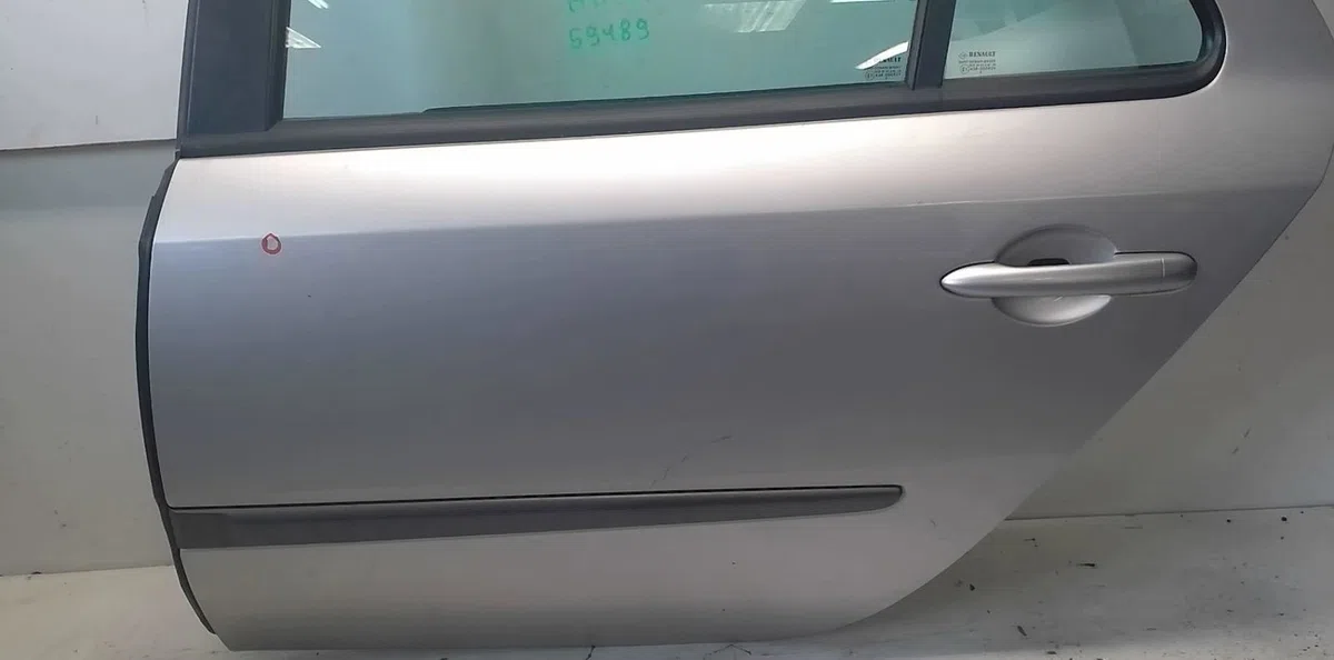 Porte arrière gauche Renault LAGUNA II (BG0-1_) 1.9 dci (bg1a, bg1w, bg0g) (2005-2007) occasion