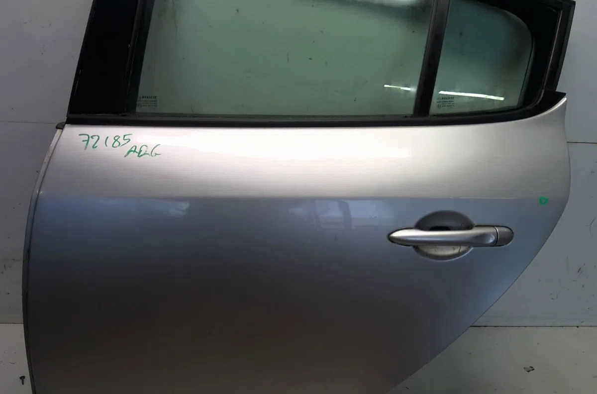 Porte arrière gauche Renault MEGANE III 3-5 portes (BZ0-1_, B3_) 1.5 dci (bz0c) (2008-2015) 5 portes occasion