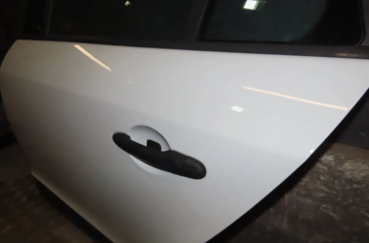 Porte arrière gauche Renault MEGANE III Grandtour (KZ0-1) 1.5 dci (kz09, kz0d, kz1g, kz29, kz14, kz1w, kz10, kz1f,... (2