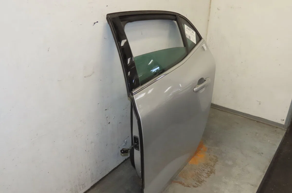 Porte arrière gauche Renault MEGANE IV 3-5 portes (B9A-M-N_) 1.2 tce 130 (b9mr) (2015) 5 portes occasion