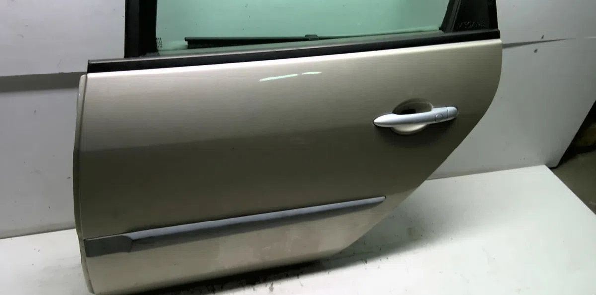 Porte arrière gauche Renault SCÉNIC II (JM0-1_) 1.9 dci (2003-2008) occasion