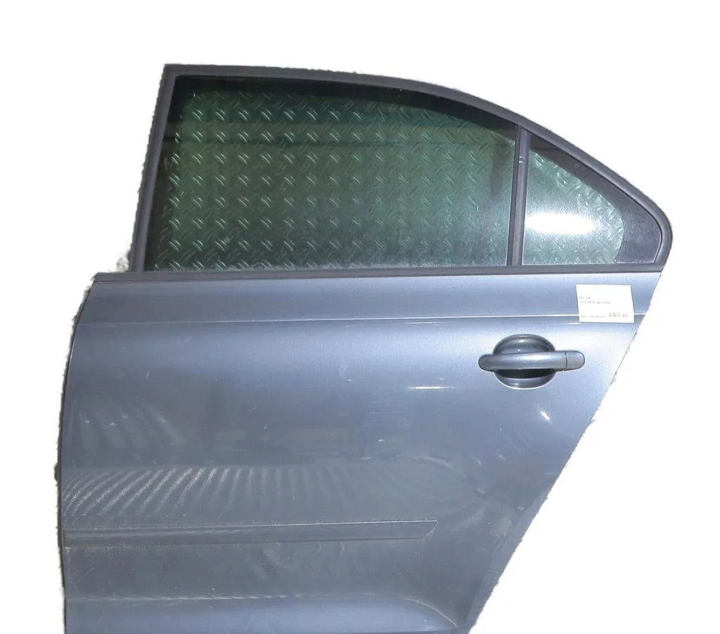 Porte arrière gauche Skoda RAPID Spaceback (NH1) 1.4 tdi (2015-2019) occasion