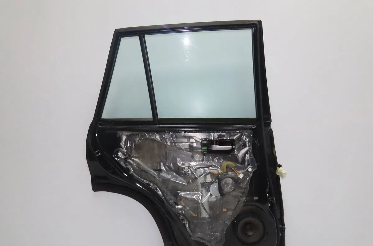 Porte arrière gauche Suzuki GRAND VITARA II (JT, TE, TD) 1.9 ddis traction intégrale (jt419, td44, jb419wd,... (2005-201
