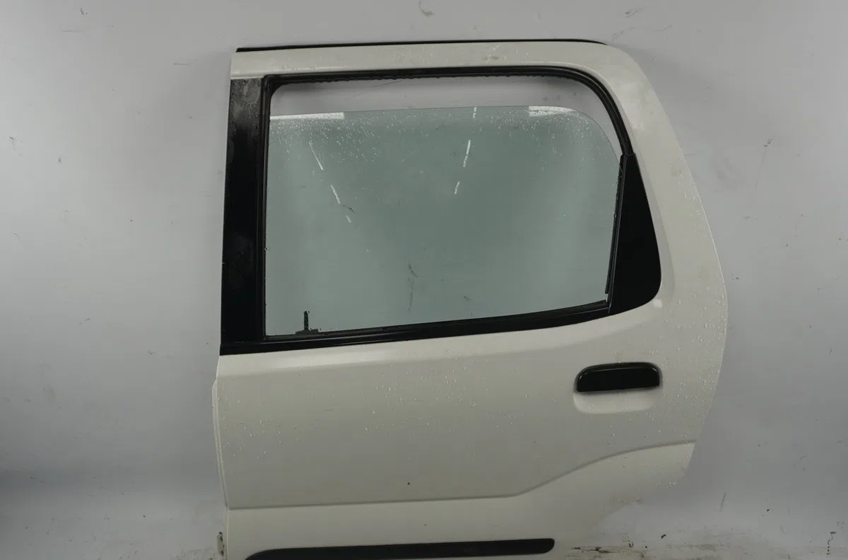 Porte arrière gauche Suzuki IGNIS I (FH) 1.3 4wd (rg413) (2000-2003) occasion