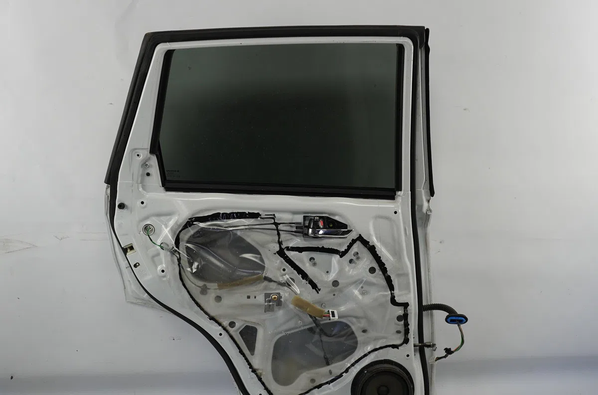 Porte arrière gauche Suzuki VITARA (LY) 1.6 allgrip (apk 416) (2015) occasion