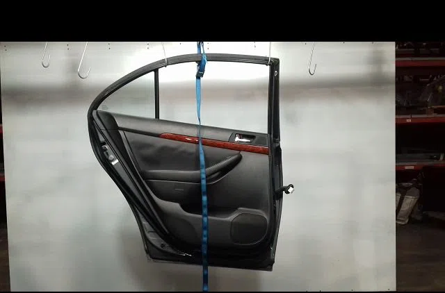 Porte arrière gauche Toyota AVENSIS (_T25_) 2.0 (azt250_) (2003-2008) occasion